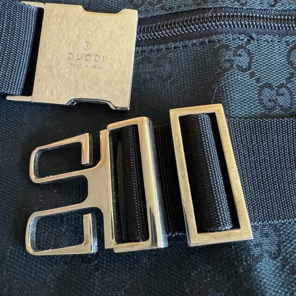 100% Authentic Gucci Waist bag. - Picture 8 of 15